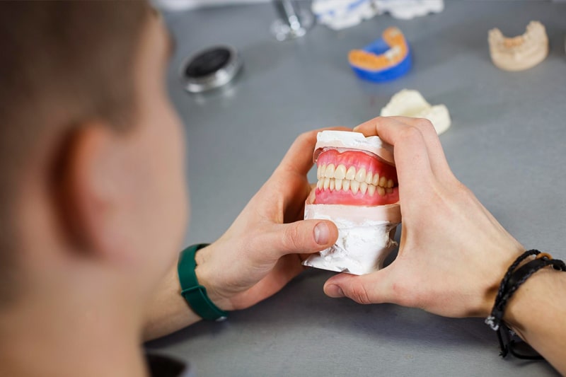 Snap-in Dentures Phoenix