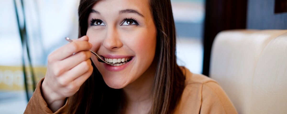 How Long After a Dental Cleaning Can I Eat?