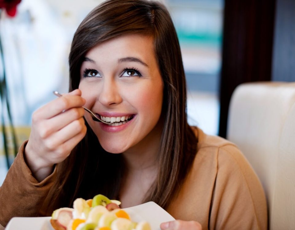 How Long After a Dental Cleaning Can I Eat?